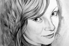 11. Портрет рисунок (бумага, карандаш)