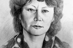 9. Портрет рисунок (бумага, карандаш)
